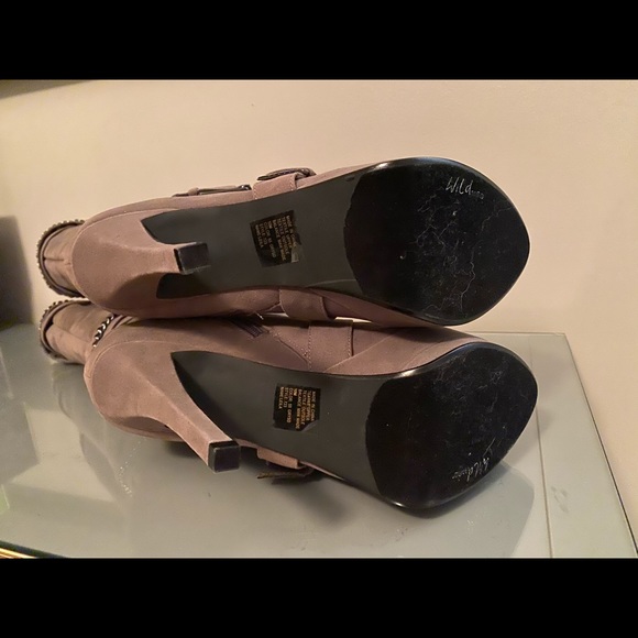 Belted & Chain Stiletto Suede Boot 👢 - Picture 8 of 16